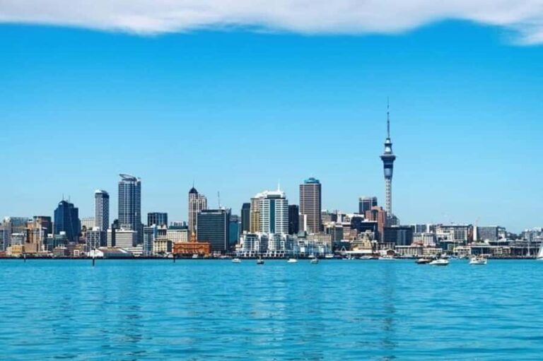 Auckland: Best Street Food Tour With A Local Guide - The Value of a Guided Experience