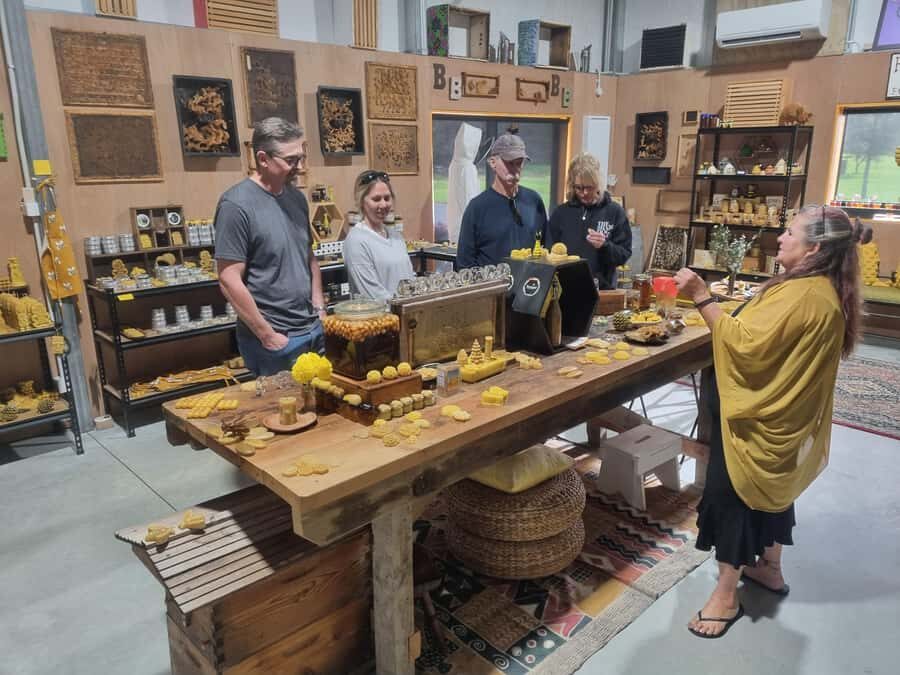 Auckland: Full-Day Jade Carving, Honey Tasting & Wine Tour - What Makes This Tour Stand Out?
