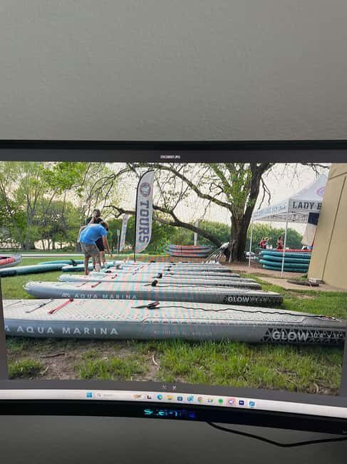 Austin: Glow Paddleboard Tour - The Experience of Gliding Under the Stars