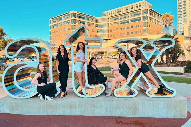 Austin Murals & Mimosas Roofless Party Bus Tour - How Does the Murals & Photos Stop Work?