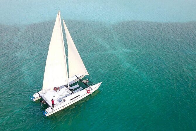 Bacalar Lagoon Private Catamaran Lunch and Drinks from Costa Maya - FAQ