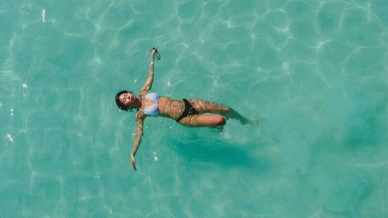 Bacalar Lagoon Sightseeing Boat Tour with Open Bar & Snack - What Makes This Tour Stand Out