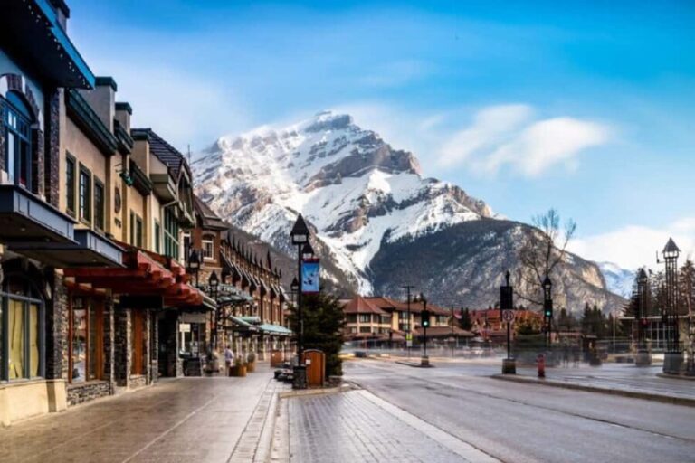 Banff/Calgary:Banff National Park&Johnston Canyon 1-Day Tour - Setting Expectations for Your Day in Banff
