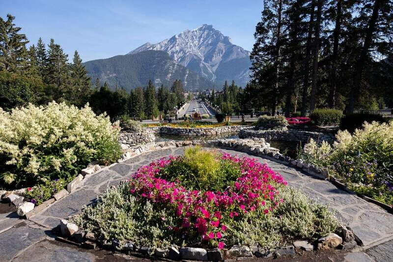 Banff: History Tour with Private Group Museum Tours + Entry - What Makes This Tour Special?