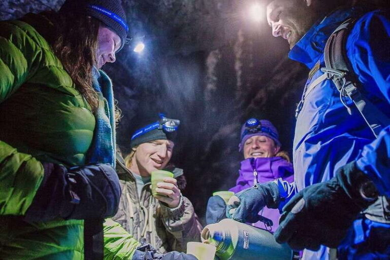 Banff: Johnston Canyon Evening Icewalk - The Experience of Walking in the Dark
