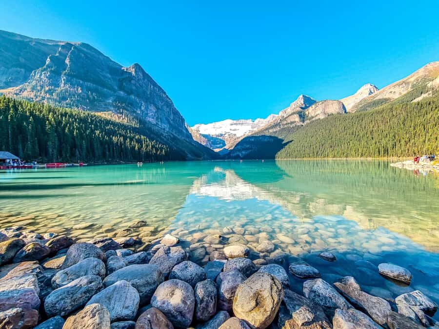 Banff: Lake Louise,Lake Minnewanka,Emerald Lake & Banff Town - Transportation and Group Size