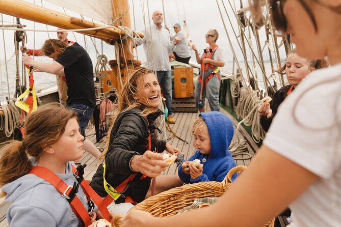 Bay of Islands Tall Ship Sailing on R. Tucker Thompson Including BBQ Lunch - Food and Drinks – More Than Just a Meal