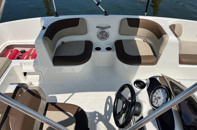 Bayliner Element 60HP Boat - The Booking & Practical Info