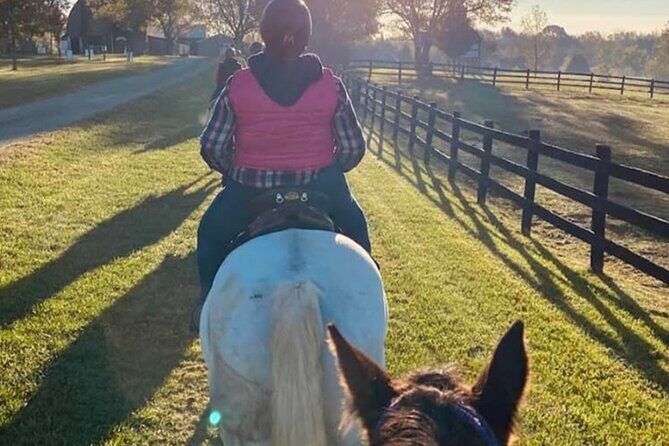 B&C horseback riding in nature and Keeneland racetrack. - The Horse Farm Ride