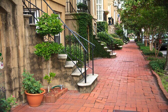 Behind The Scenes Movie Tour Midnight in the Garden - The Itinerary in Detail