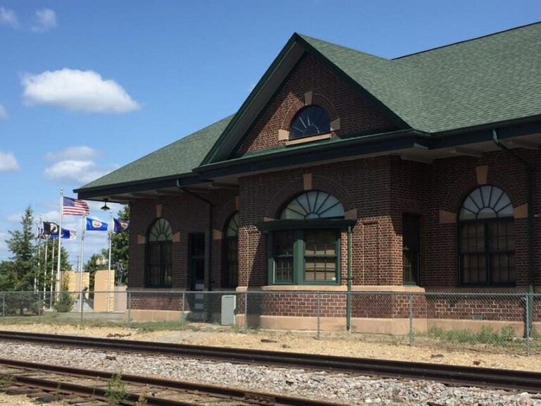 Bemidji, MN: Downtown Walking Tour - The Cost and the Value