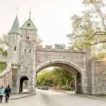 Best of Quebec City: Panoramic Bus Tour with Local Guide - The Guides and Commentary