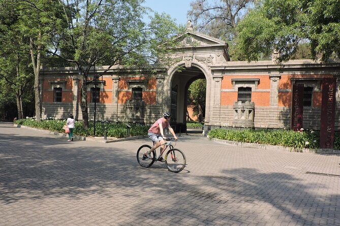 Bike tour in the Chapultepec Forest and Roma Condesa - What to Expect at Each Stop
