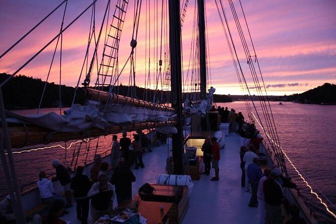 Blue Lobster Party Cruise - The itinerary: what to expect on the cruise