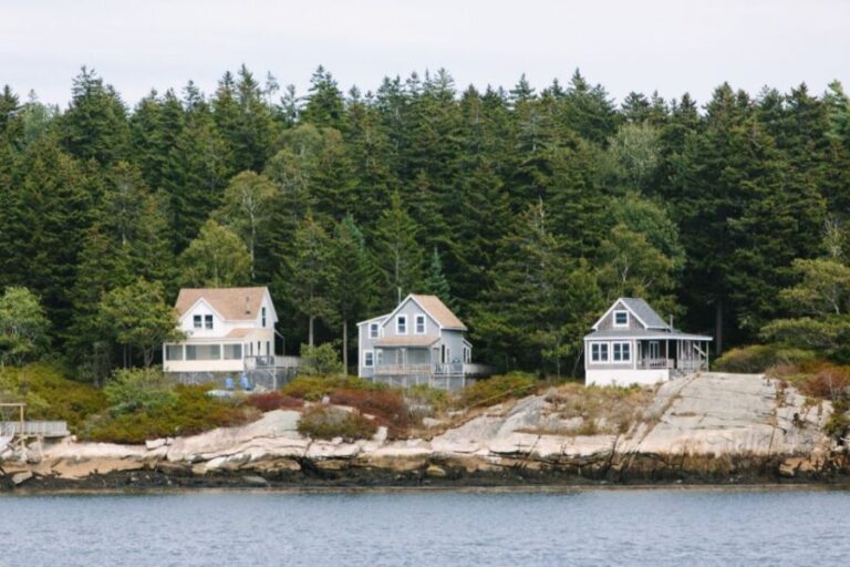 Boothbay Harbor: Spectacular Kennebec River Cruise - The Lighthouses & Historic Sites