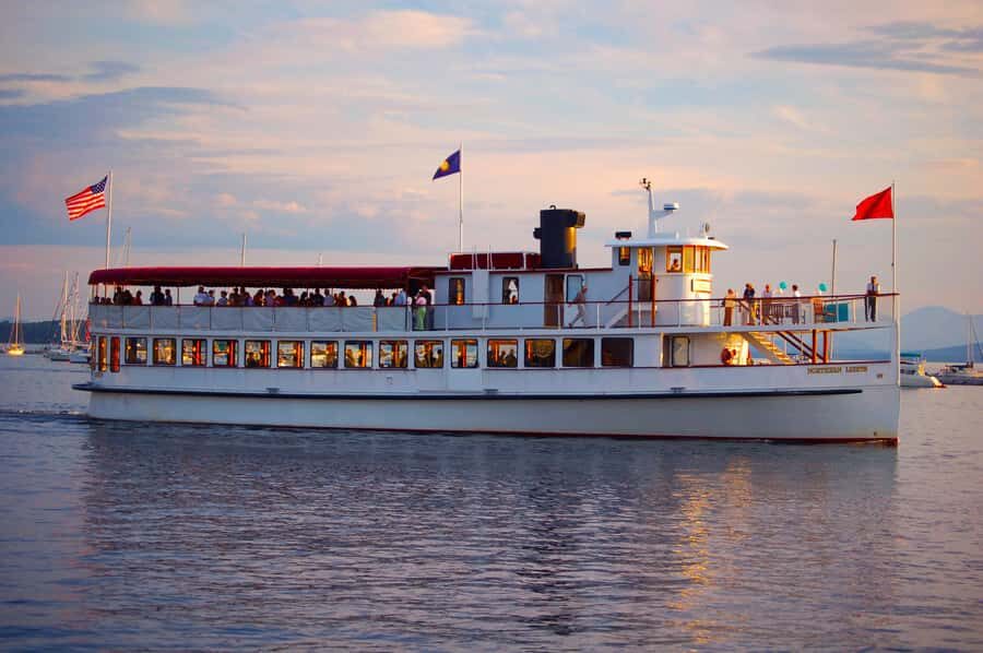 Boston: City Lights Sightseeing Cruise on Classic Boat - How Good Is the Value?