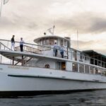 Boston: Cocoa and Carols Holiday Cruise - The Highlights: Views and Festive Atmosphere