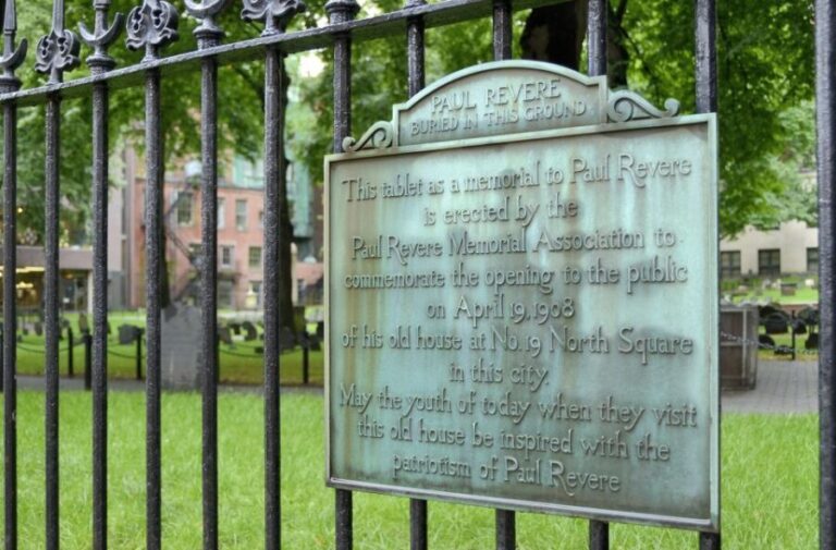 Boston: Death and Dying Walking Ghost Tour - The Highlights of the Tour