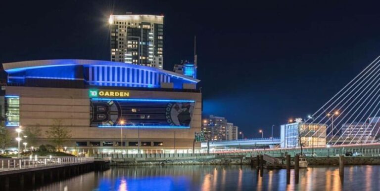 Boston: TD Garden Arena Tour - The Experience and Its Value