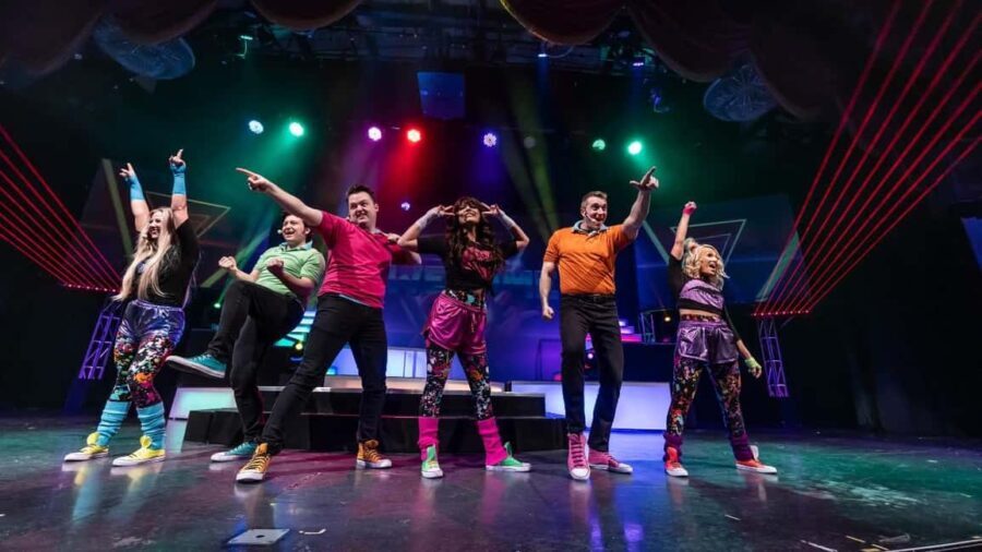Branson: Awesome 80's Show at Americana Theatre - The Experience: What to Expect on the Day