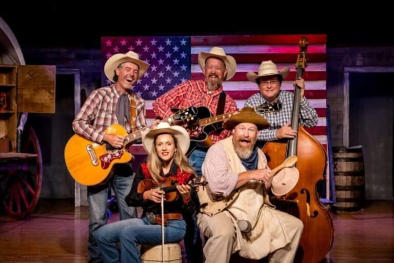 Branson: Chuckwagon Dinner Show and Outdoor Drama - The Food: More Than Just a Meal