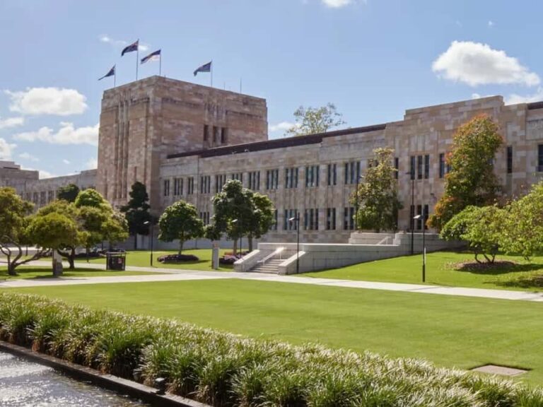 Brisbane: University of Queensland Guided Walking Tour - Authentic Voices and Experiences