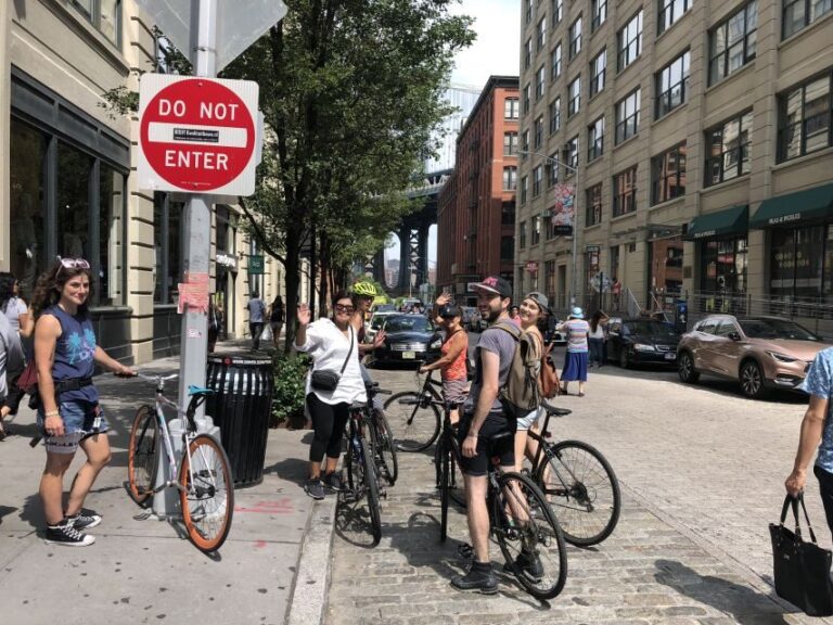 Brooklyn: Sightseeing Bike Tour with Local Guide - What Makes This Tour Stand Out