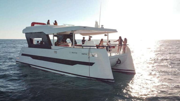 Cabo: Private Catamaran Tour - Food and Drinks