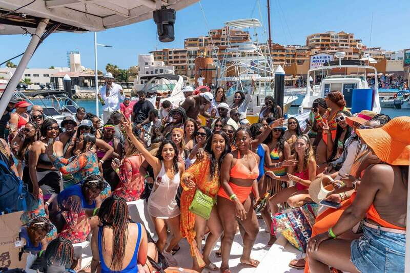 Cabo San Lucas: Hip Hop Boat Party with Unlimited Drinks - What the Reviews Say