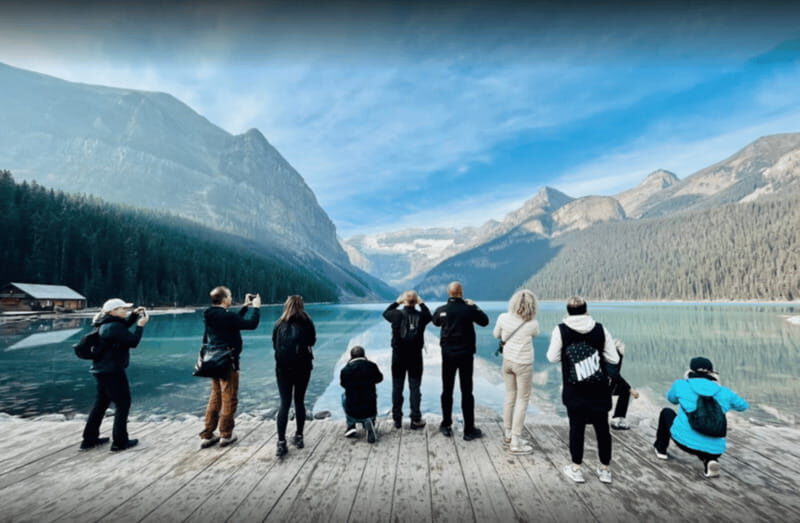 Calgary/Banff: Lake Louise, Moraine & Johnston Canyon Trip - Key Points