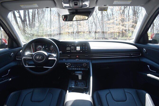 Calgary to Banff Airport Transfer Reliably to the Rockies - The Transportation & Itinerary in Detail