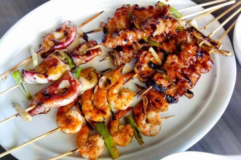 Cancun Beach Seafood BBQ Class in a Kombi - Who Will Love This Experience?