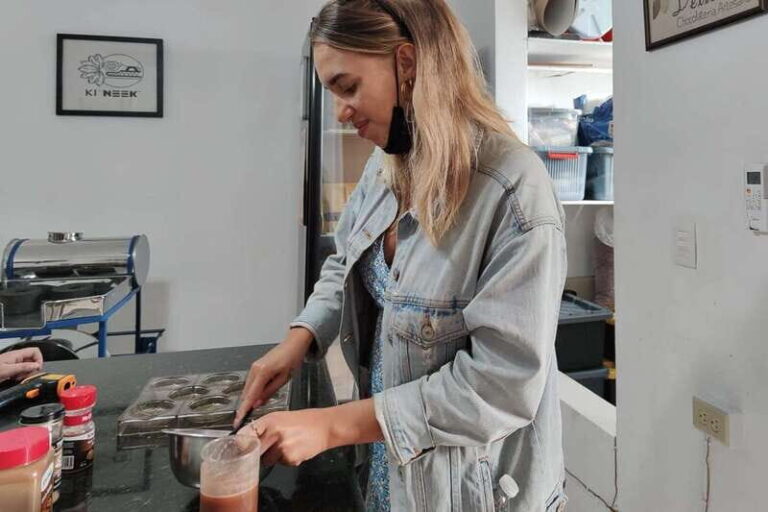 Cancún: Chocolate Making Class and Tasting with Chef - The Experience Itself