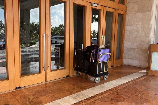 Cancun Int.Airport to JW Marriott 1-3 passengers ROUNDTRIP - The Ride Experience