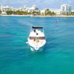 Cancun: Private Luxury 46-Feet Flybridge Yacht Cruise - Setting the Scene