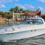 Cancun private yacht Sea Ray Sundancer 60 feet - The Vessel: Sea Ray Sundancer 60 Feet