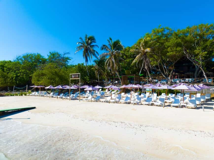 Cartagena: Rosario Island Beach Club Day Trip and OPEN BAR - What the Tour Gets Right (and What It Doesn’t)