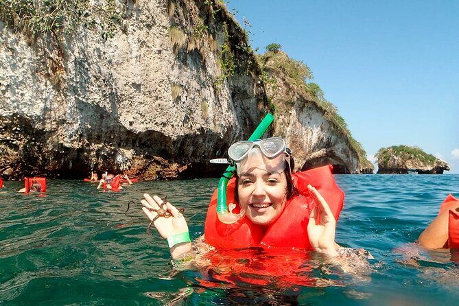 Catamaran Arches, Animas Beach, Quimixed Waterfall and Food Tour - What the Reviews Tell Us