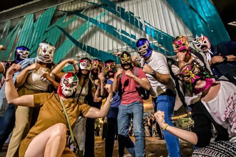 CDMX: Mexican nightlife with shots and wrestling - What to Expect From This Night Tour