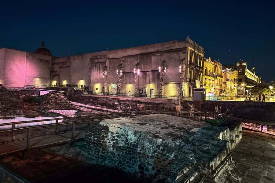 CDMX: Night Walking Tour of the City, with option to visit the Torre Latinoamericana - Real Traveler Insights