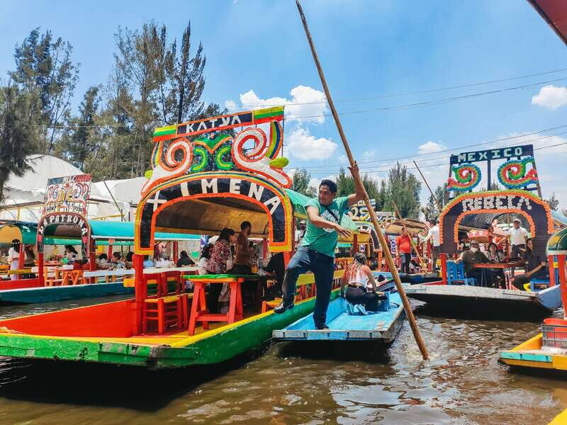 CDMX: Xochimilco, Coyoacan, Frida Kahlo Museum & Murals Tour - Xochimilco: The Canals of Celebration