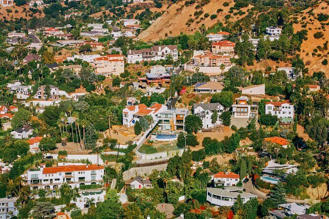 Celebrity Homes Extravaganza: Private Tour in Los Angeles - Who Should Consider This Tour?