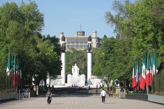 Chapultepec Castle Tour: Walk Through Gardens, History, and Views - Who Should Book This Tour?
