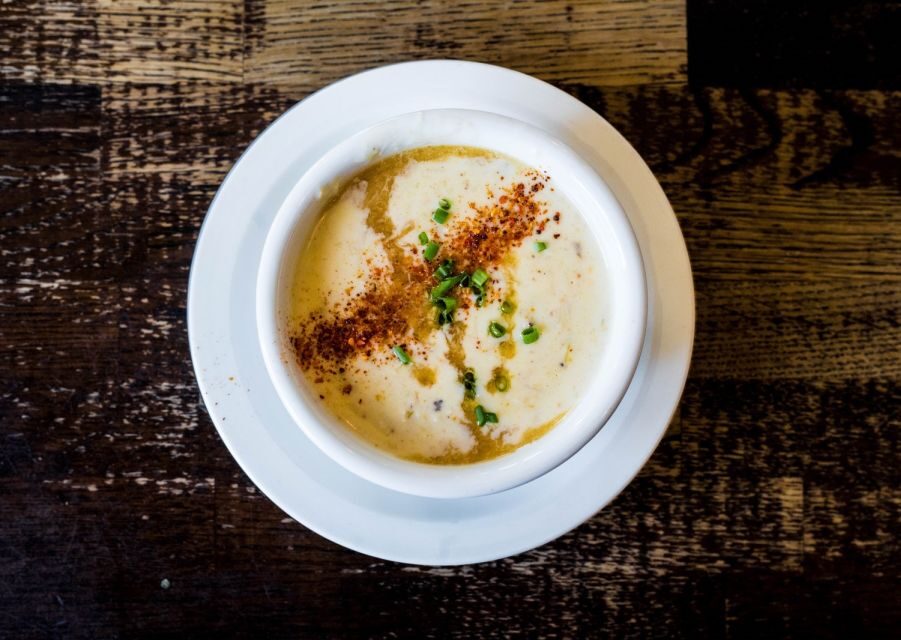 Charleston: 3-Hour Secret Food Tour - The Guides: Knowledge and Personality Matter