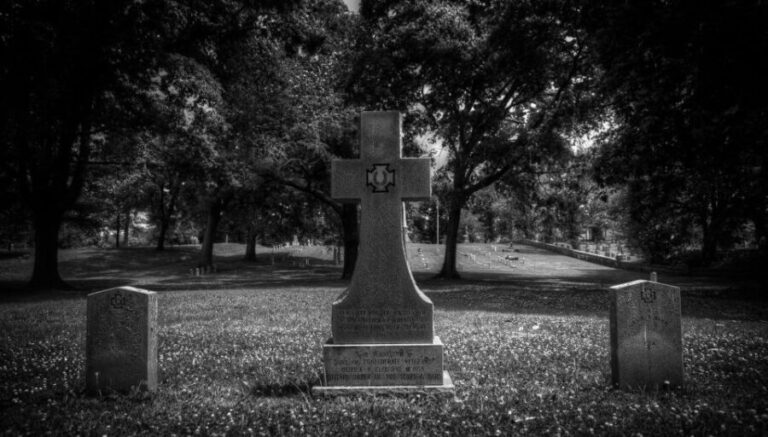 Chattanooga: Adults-Only Haunted City Walking Tour - Key Points