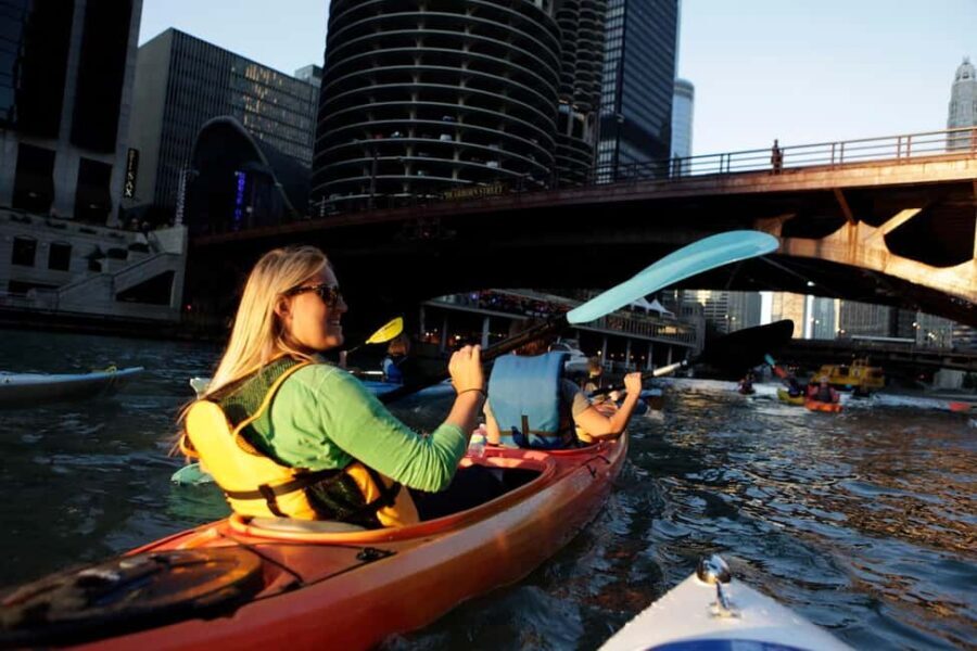 Chicago: 2-Hour Downtown Kayak Rental - What Makes This Kayaking Tour Special