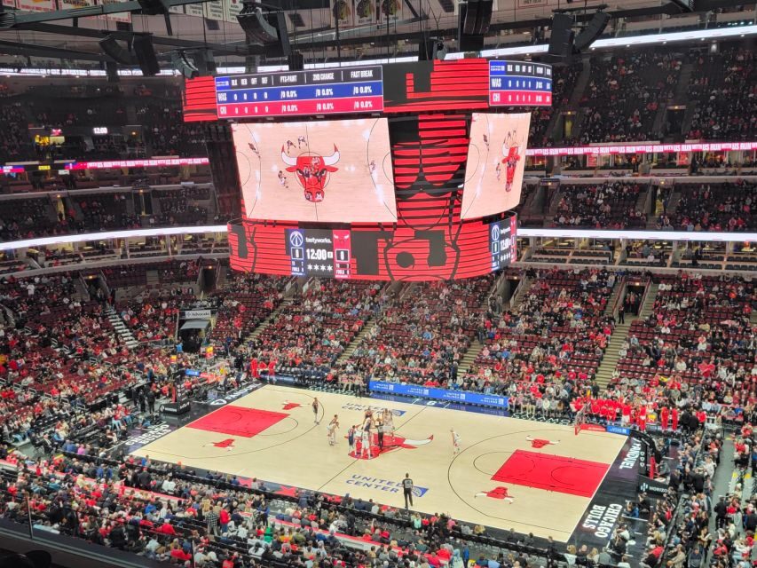 Chicago: Chicago Bulls Basketball Game Ticket - The Atmosphere and Crowd