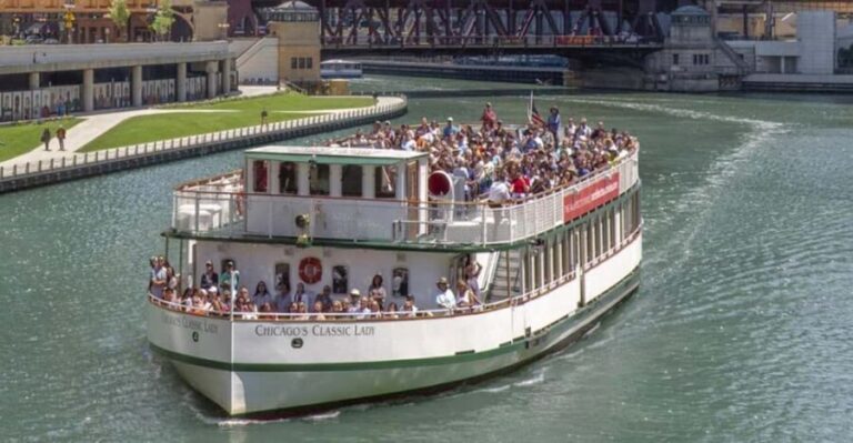 Chicago: First Lady River Cruise & Architecture Center Combo - The Chicago Architecture Center & Discounted Entry