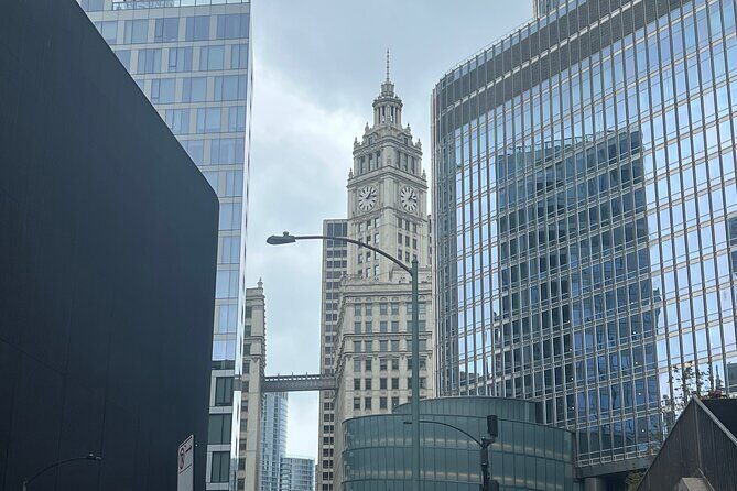 Chicago Hauntings Original Ghost Walk through Old Chicago - Weather and Practical Tips