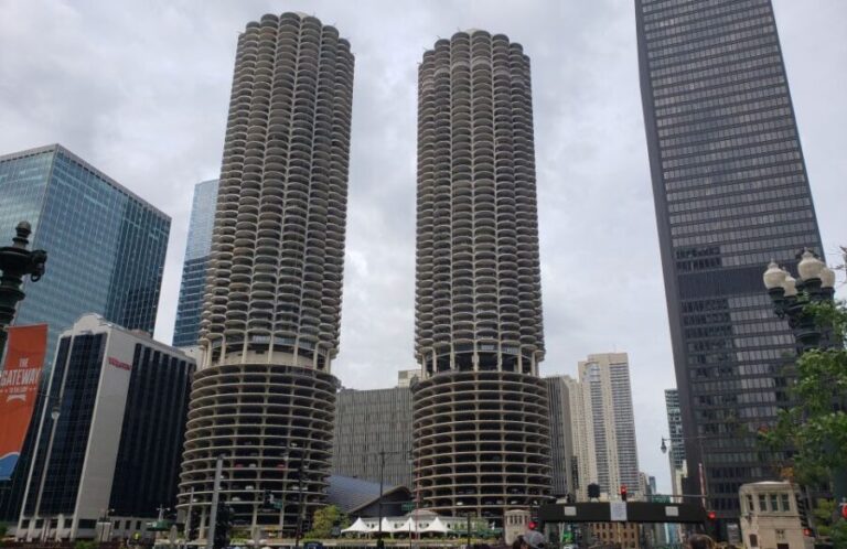 Chicago: Must See Chicago 90 minute Walking Tour - Why This Tour Offers Good Value